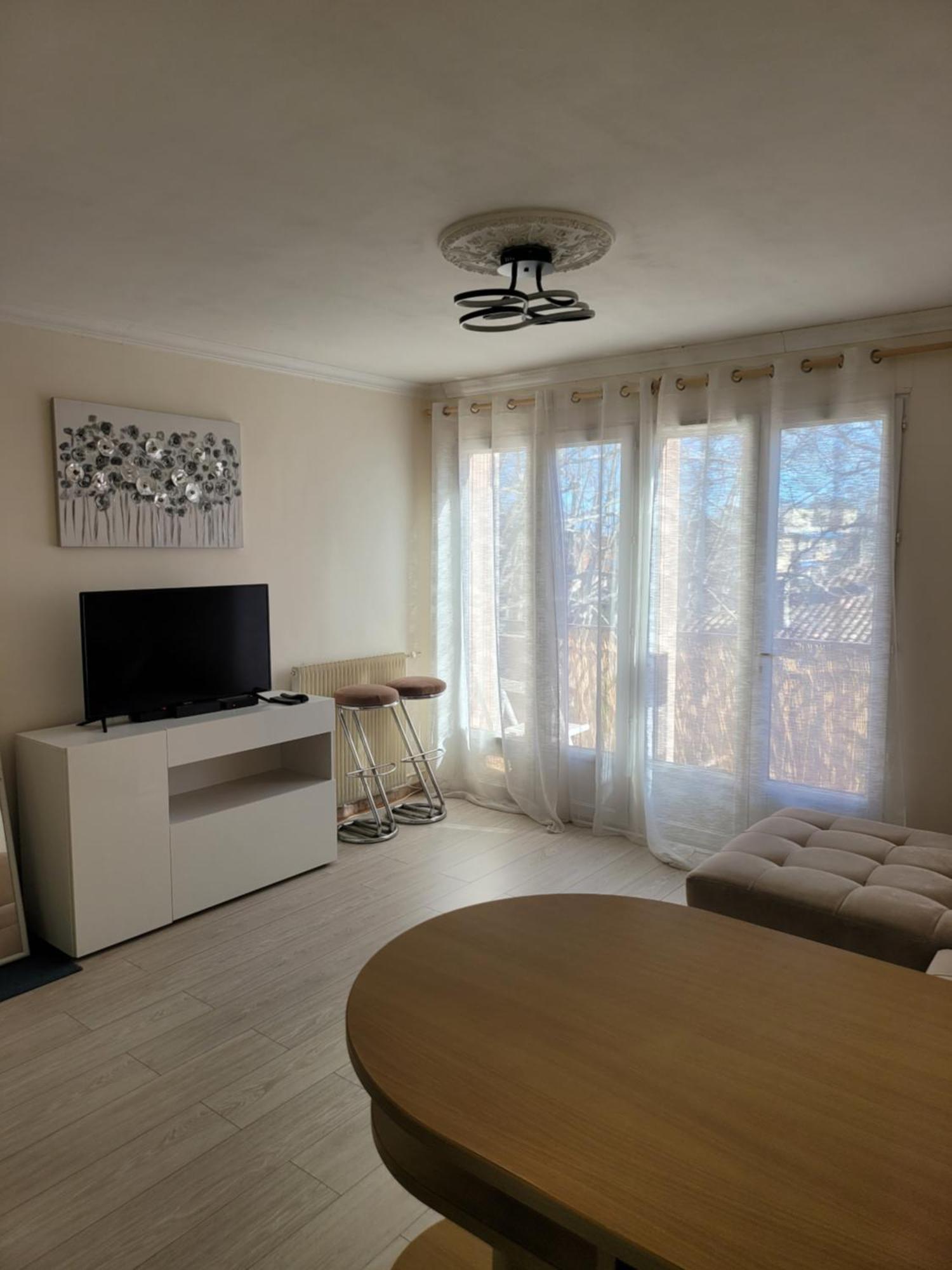 Elegant Apparemment 60M2 Climatise Apartment Avignon Exterior foto